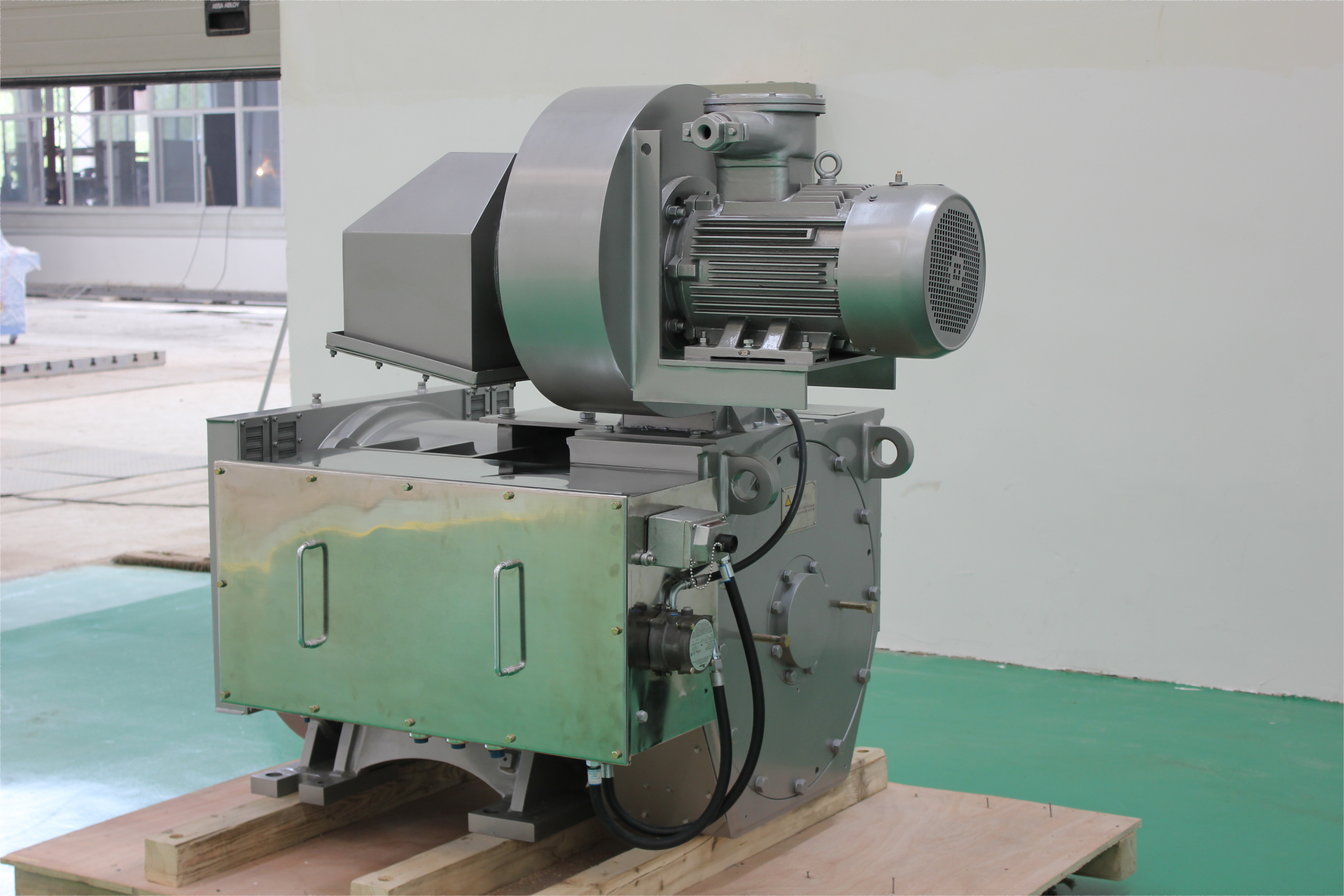 Traction Motor Armature Coil 4 Copper 650A 14mm Shaft Customizable High Efficiency Source Factory